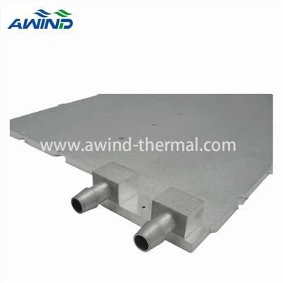 Vodno hlajena plošča in tekočinsko hlajena plošča